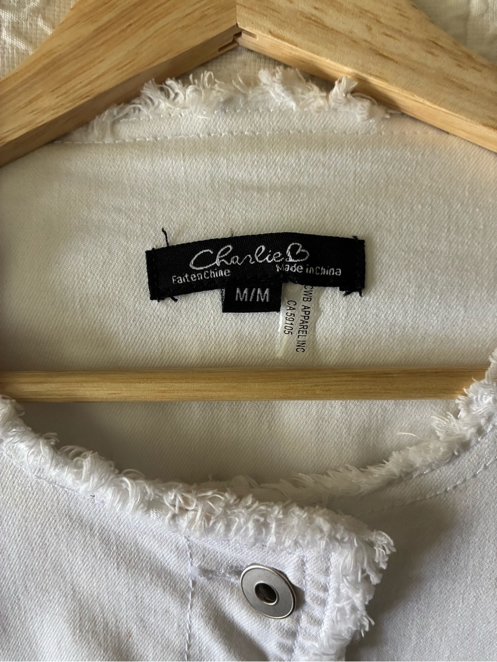 CHARLIE B White Frayed-Trim Denim Jacket - Picture 5 of 5